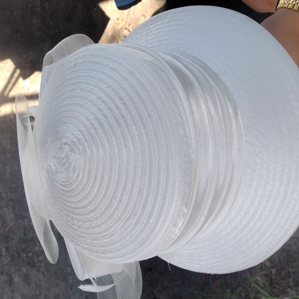 Hat - Picture 3 of 3
